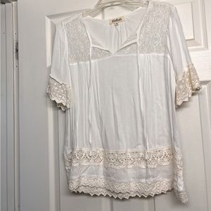 Women’s Top - Size M